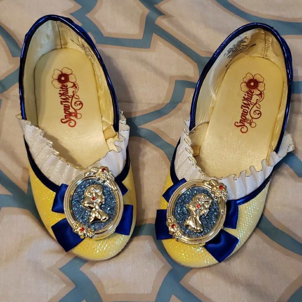 👑👸Disney Snow White shoes